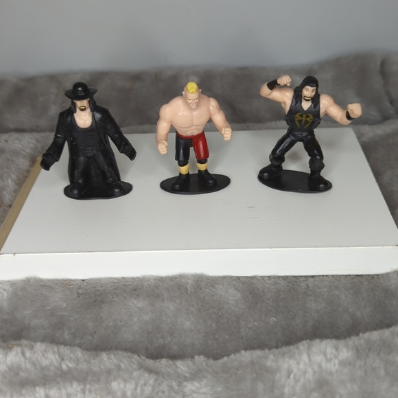 WWE mini wrestler figures wrestling - Picture 11 of 13